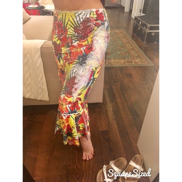Zara Dresses & Skirts - BRAND NEW tropical sequin mermaid skirt
